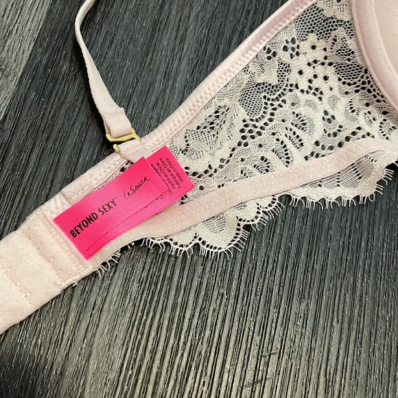 La Senza Beyond Sexy Push Up Bra - Size 32C - Picture 5 of 7